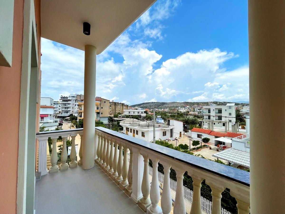 Marku Palace Ksamil Luaran gambar