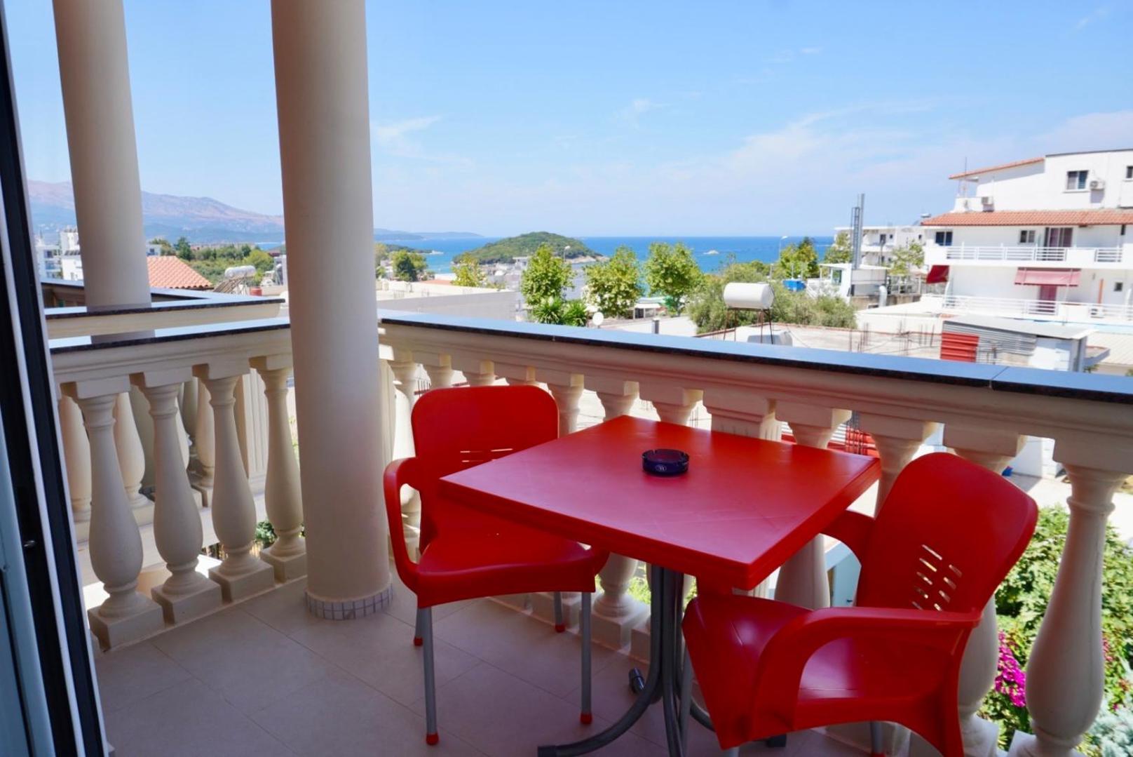Marku Palace Ksamil Luaran gambar